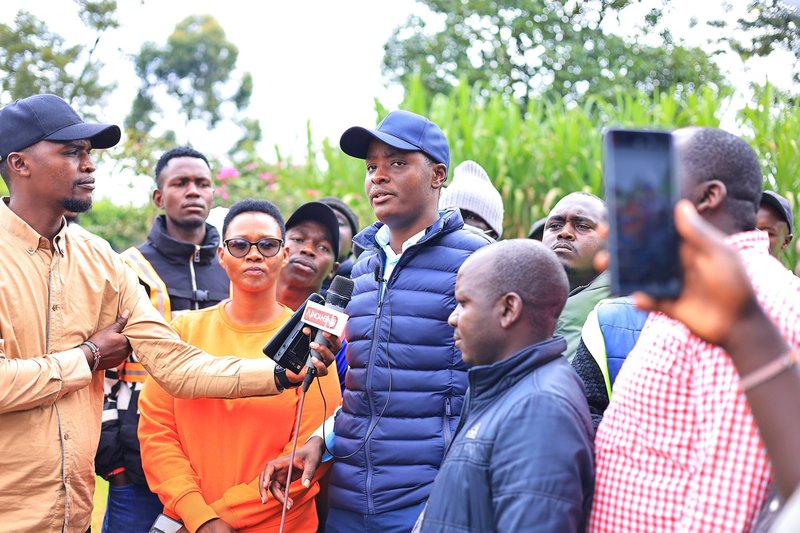 Benard Ngeno pupularly known as arap Buluu interact with members of the public in Kericho. Ngeno received a boost after two candidates stepped down to support him