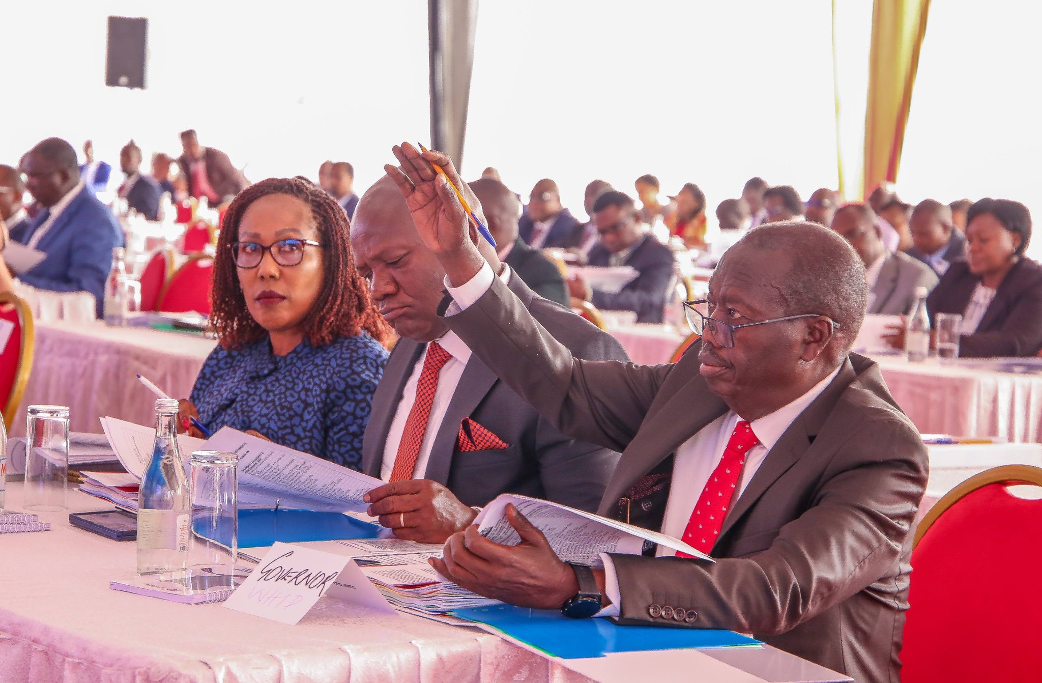 Storm Over Counties: First-Term Governors Brace for Fierce 2027 Re-election Battles